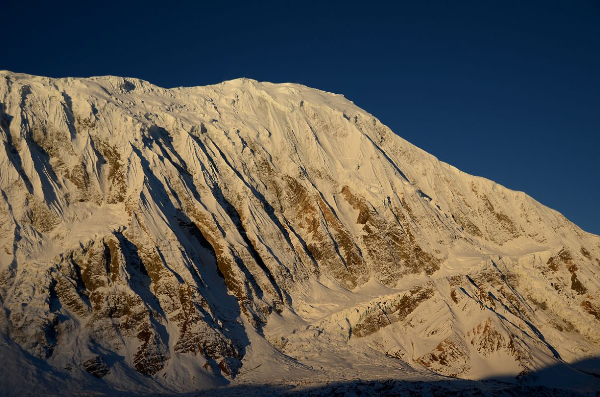 02 Tilicho Peak Close Up At Sunrise From The Eastern Tilicho Tal Lake Camp 